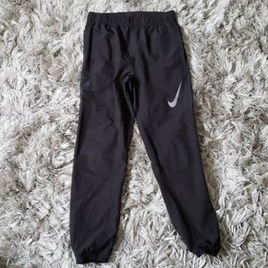 Nike Hybrid Dri-Fit Tapered Track Pants Y-Large